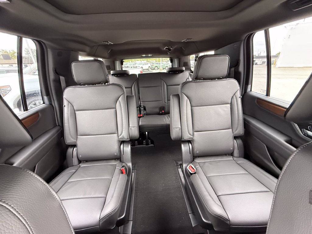 New 2026 GMC Yukon XL Denali w/ Denali Reserve Package AWD/4WD image 25