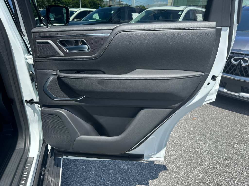 New 2027 INFINITI QX80 Luxe w/ Cargo Package AWD/4WD image 14