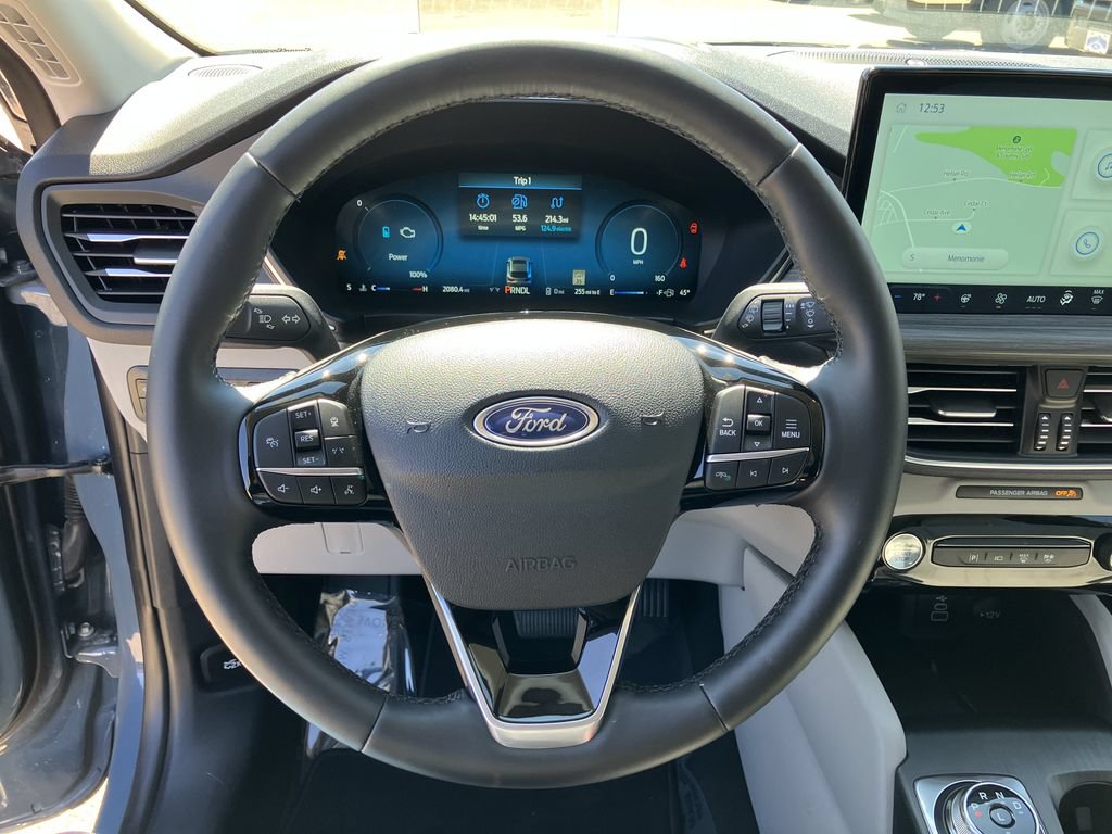 Used 2025 Ford Escape SE w/ PHEV Premium Package FWD image 9