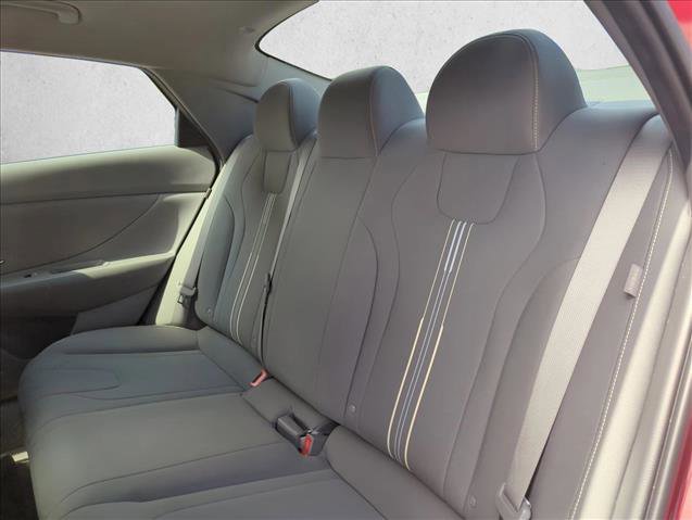 Used 2024 Hyundai Elantra SEL FWD image 21