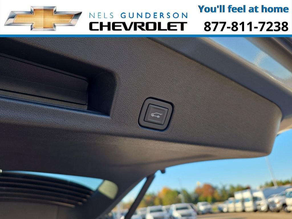 New 2026 Chevrolet Traverse LT w/ Midnight/Sport Edition image 16