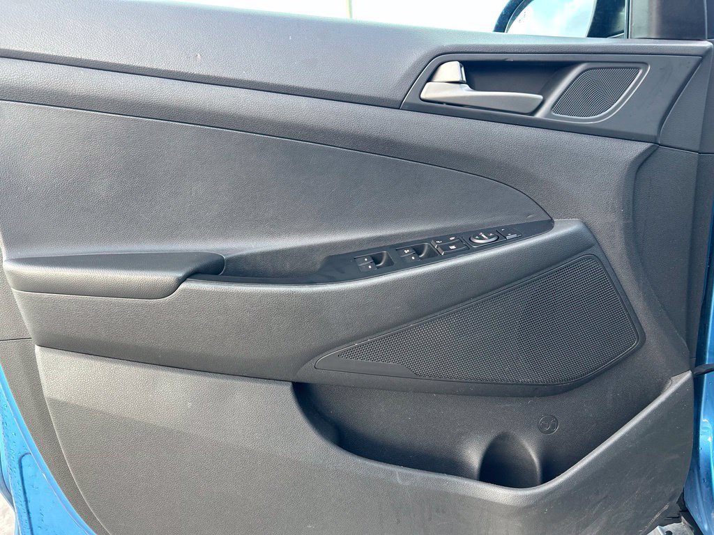 Used 2018 Hyundai Tucson Value AWD/4WD image 10