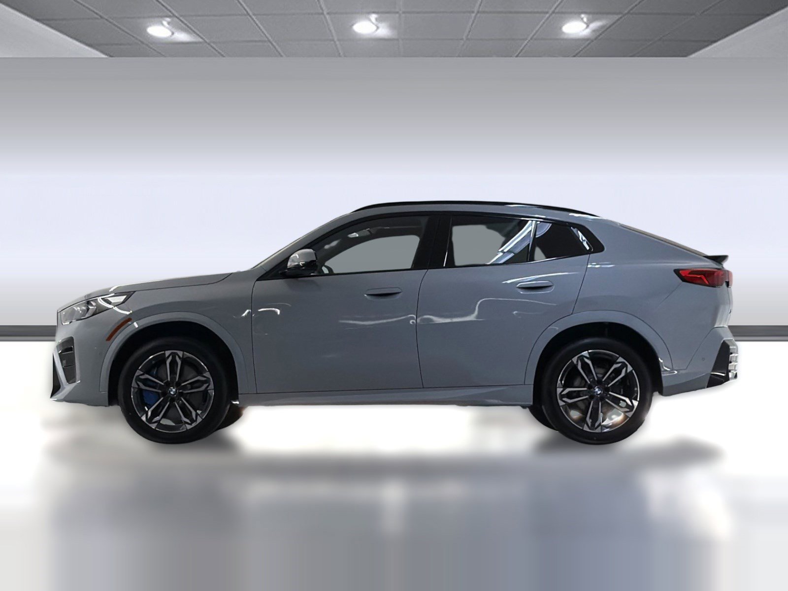 New 2026 BMW X2 xDrive28i w/ Technology Package AWD/4WD image 2