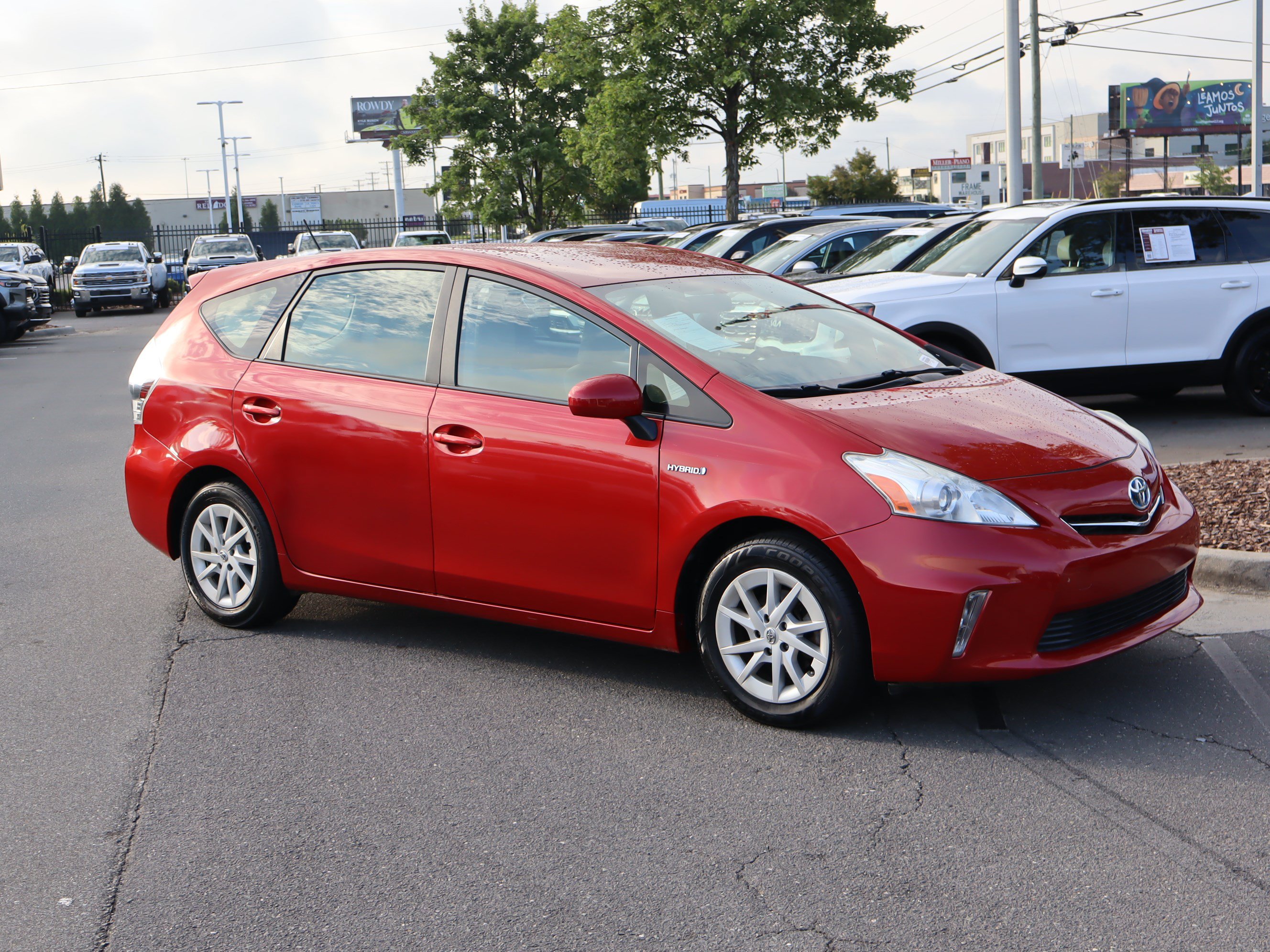 Used 2014 Toyota Prius V Three FWD image 2