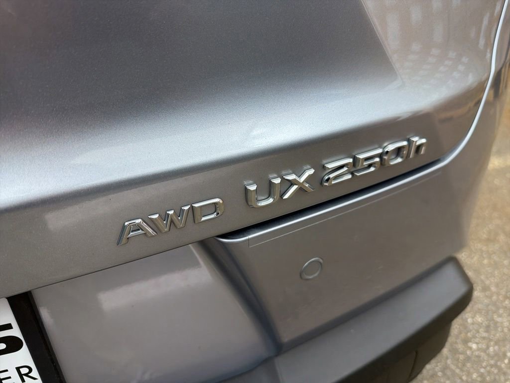Used 2023 Lexus UX 250h AWD w/ Accessory Package (Z2) image 24
