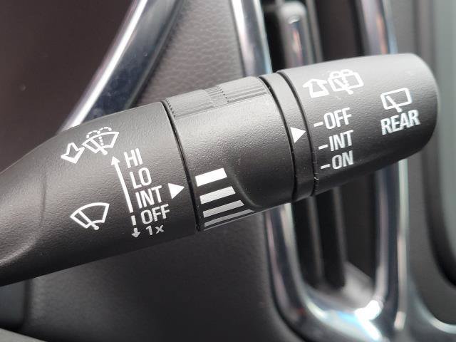 Used 2024 Chevrolet Equinox LT w/ LPO, Floor Liner Package FWD image 15