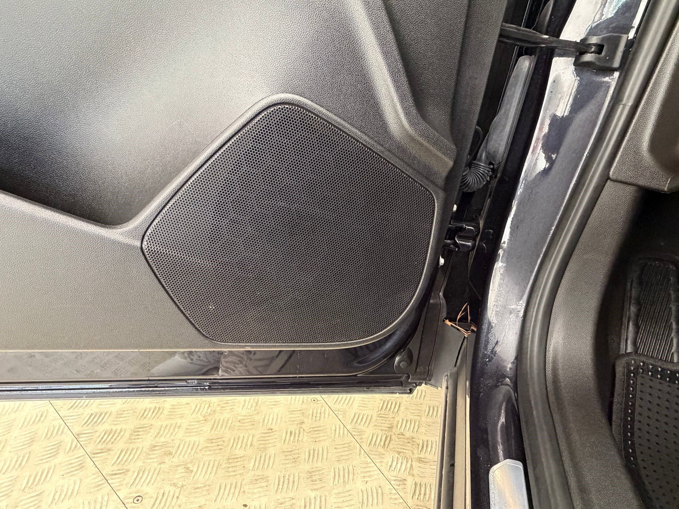 Used 2023 Cadillac XT4 Premium Luxury image 23