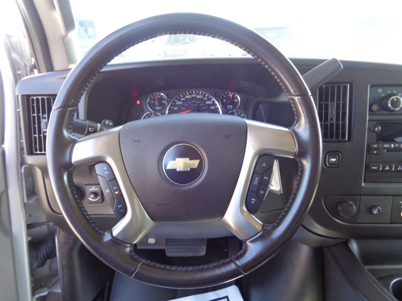 Used 2018 Chevrolet Express 2500 LT w/ LT Preferred Equipment Group RWD image 24