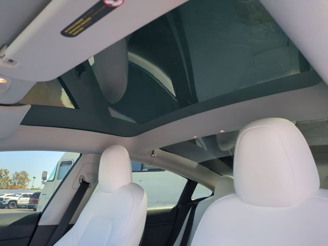 Used 2021 Tesla Model 3 Standard Range Plus RWD image 16