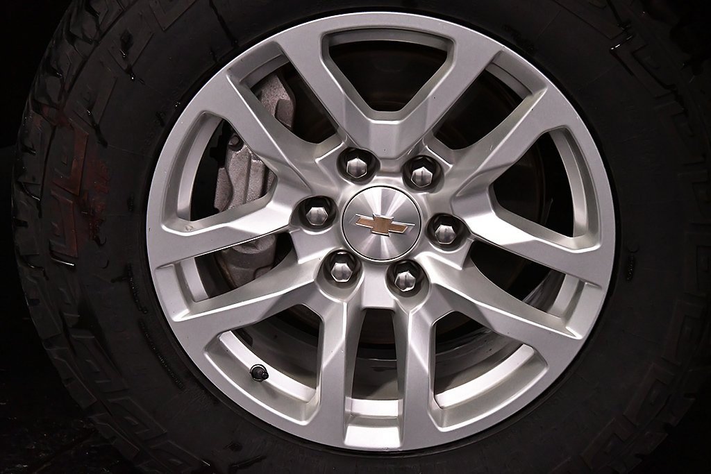 Used 2024 Chevrolet Tahoe LT image 9