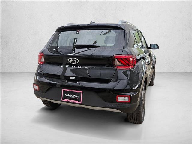 New 2026 Hyundai Venue SEL FWD image 2