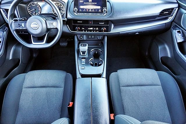 Used 2024 Nissan Rogue SV FWD image 22