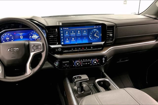 Used 2024 Chevrolet Silverado 1500 RST AWD/4WD image 7
