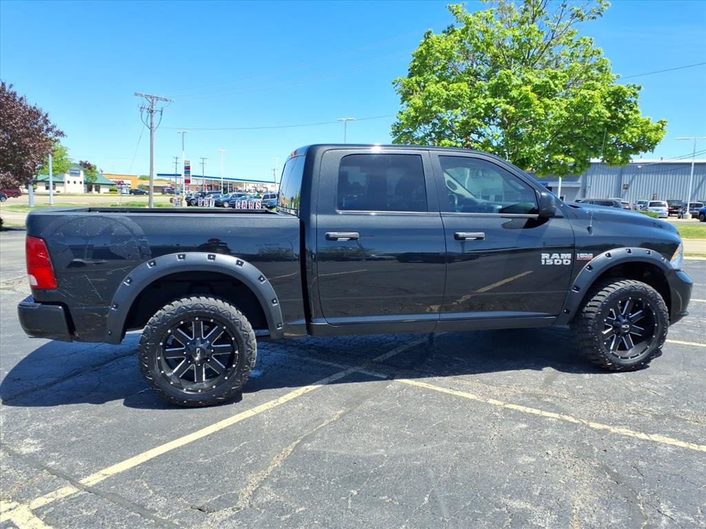 Used 2018 RAM 1500 ST AWD/4WD image 8