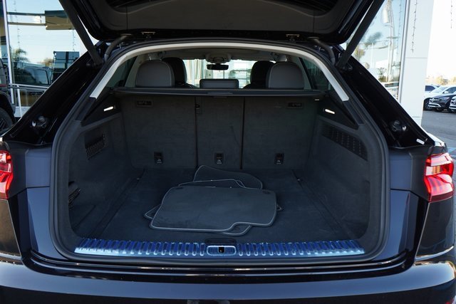 Used 2024 Chevrolet Traverse Z71 w/ Enhanced Driving Package image 9