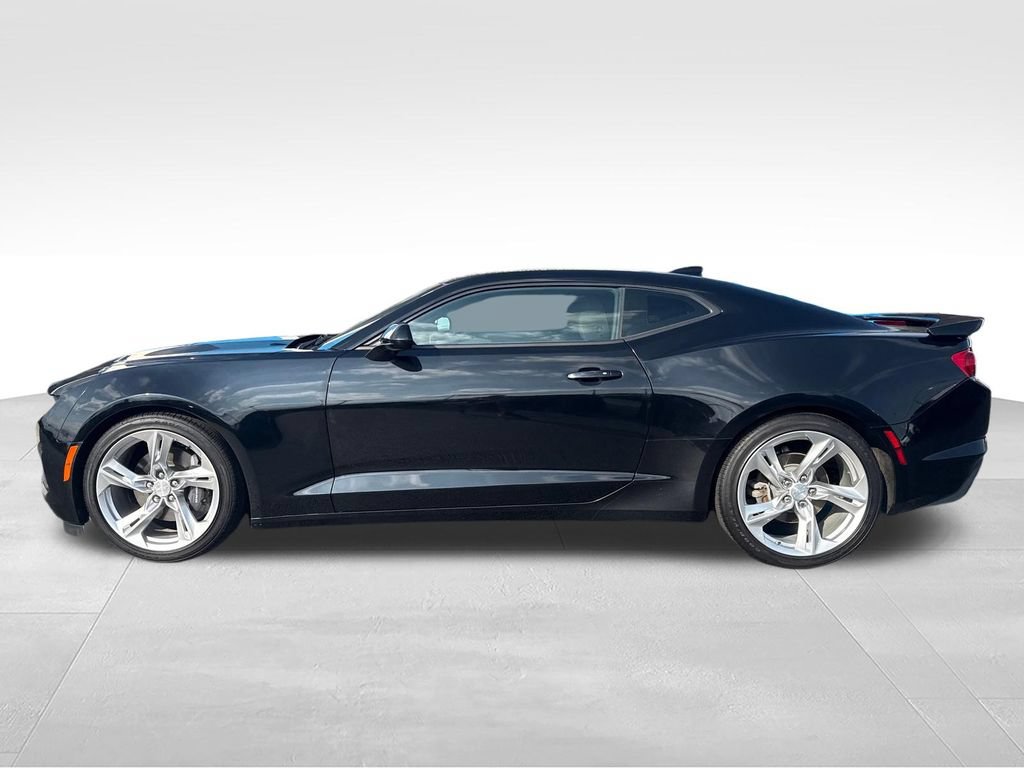 Used 2021 Chevrolet Camaro LT RWD image 2