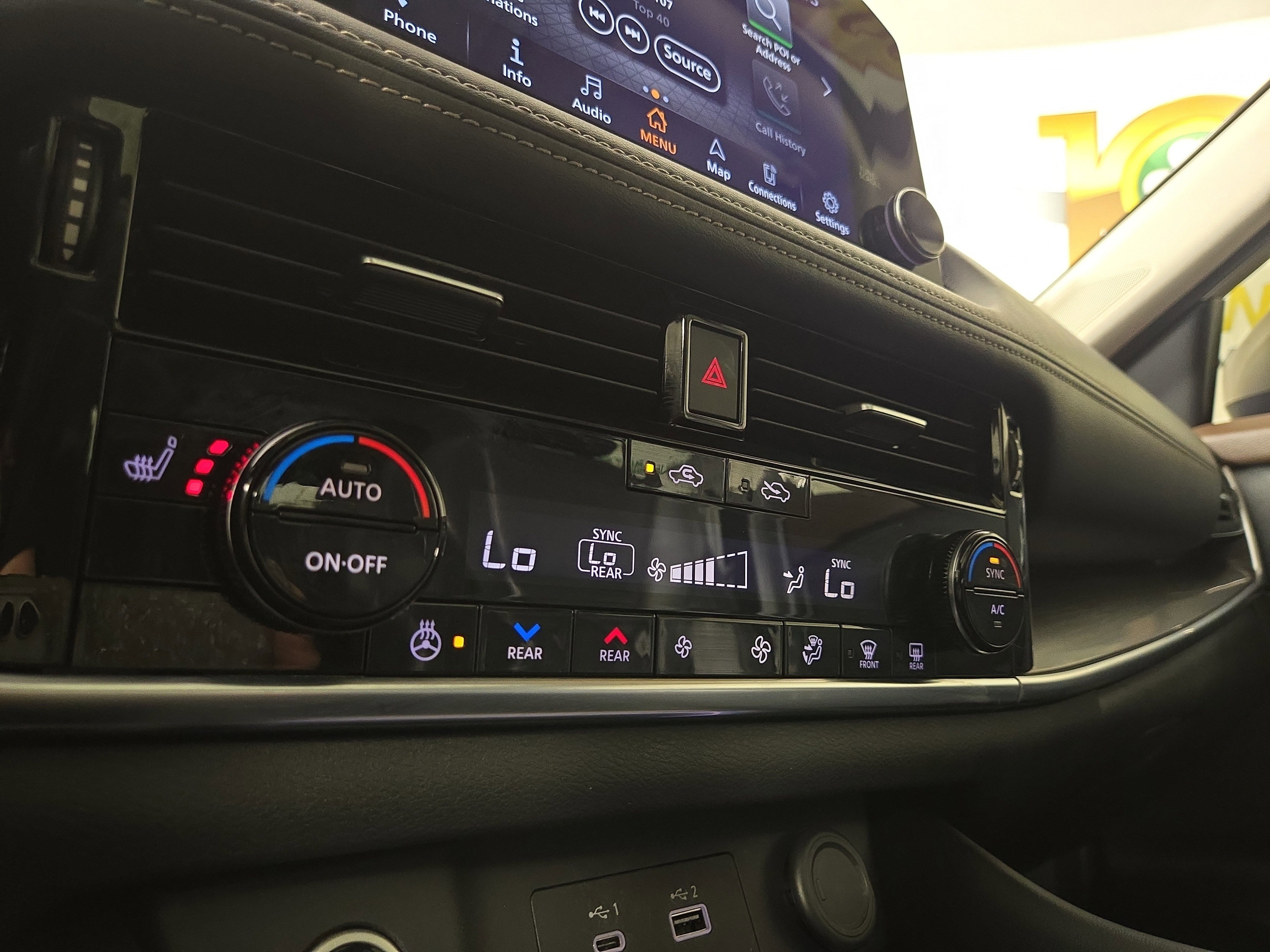 Used 2022 Nissan Rogue Platinum w/ Head-Up Display Package image 28