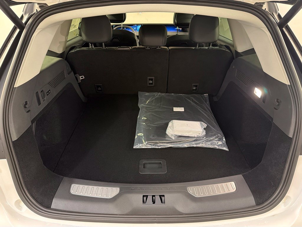 New 2026 Lincoln Nautilus Reserve AWD/4WD image 39