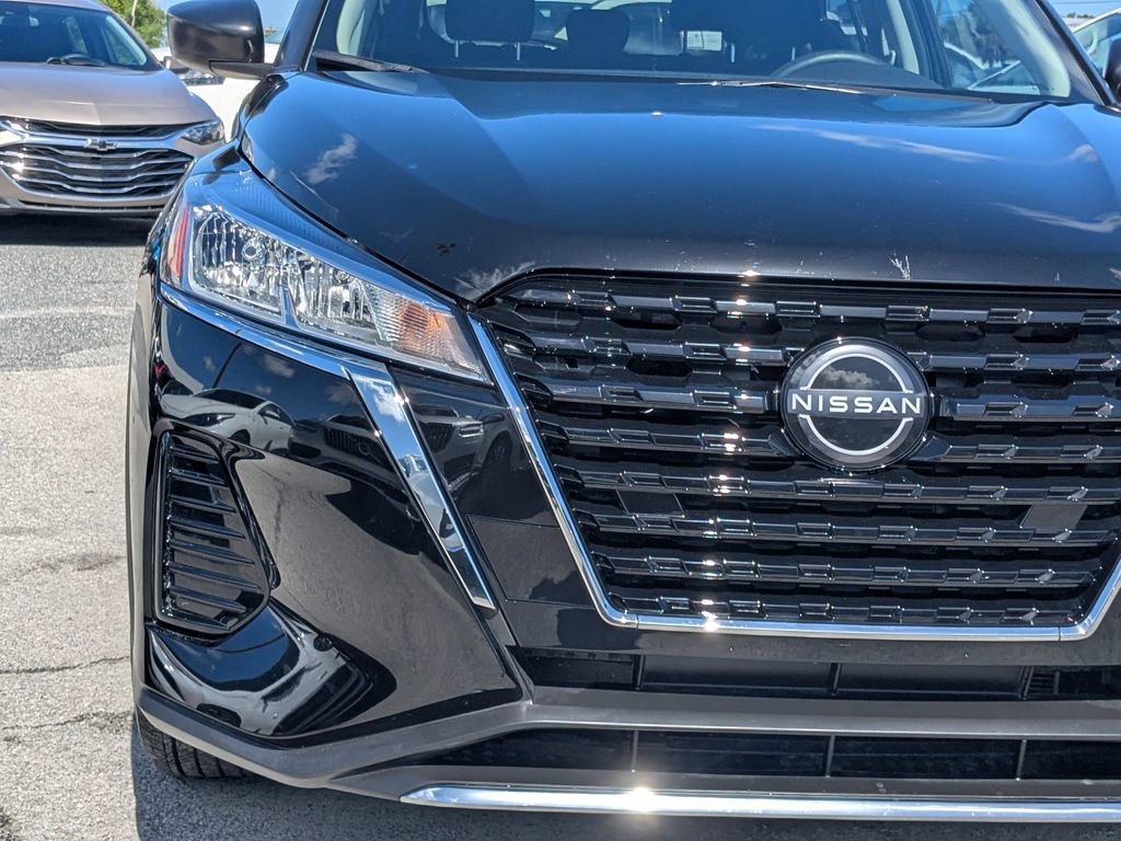Used 2025 Nissan Kicks Play S image 7