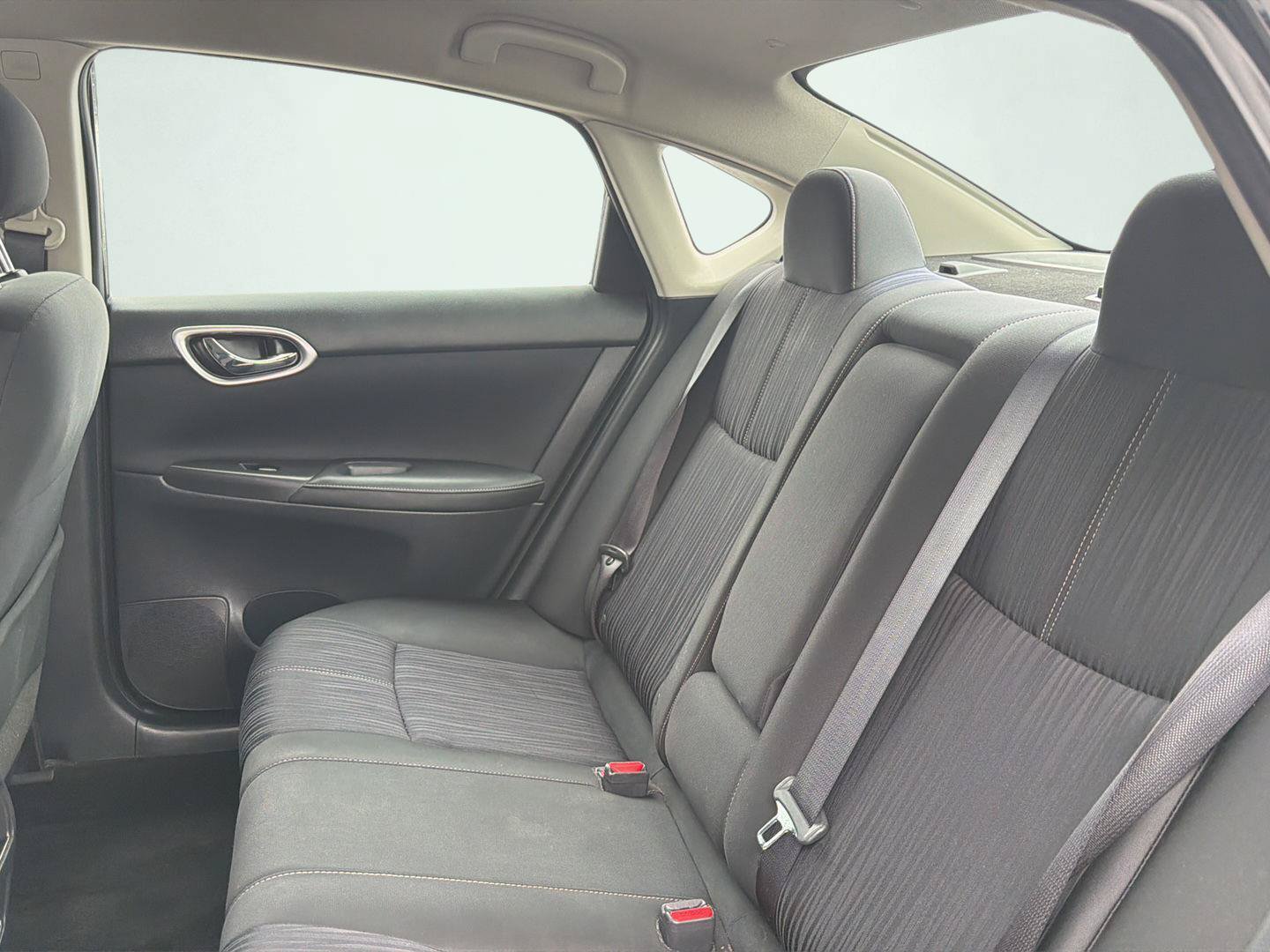 Used 2017 Nissan Sentra SV FWD image 28