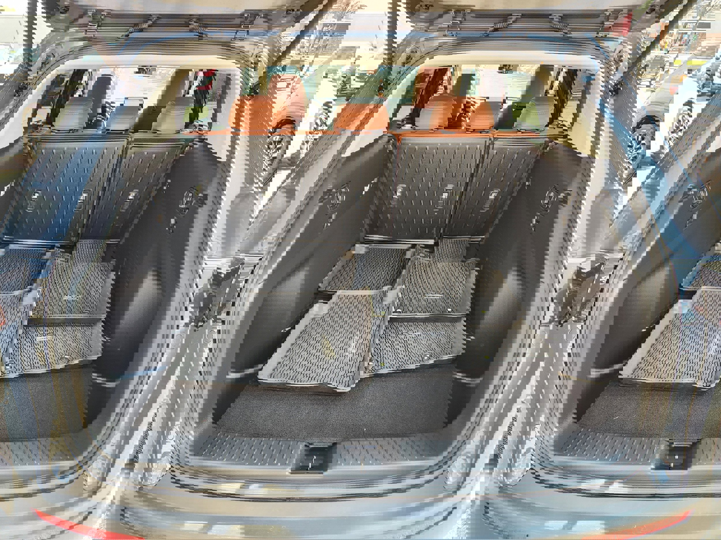 Certified 2025 MAZDA CX-50 Meridian Edition w/ Apex Package image 8