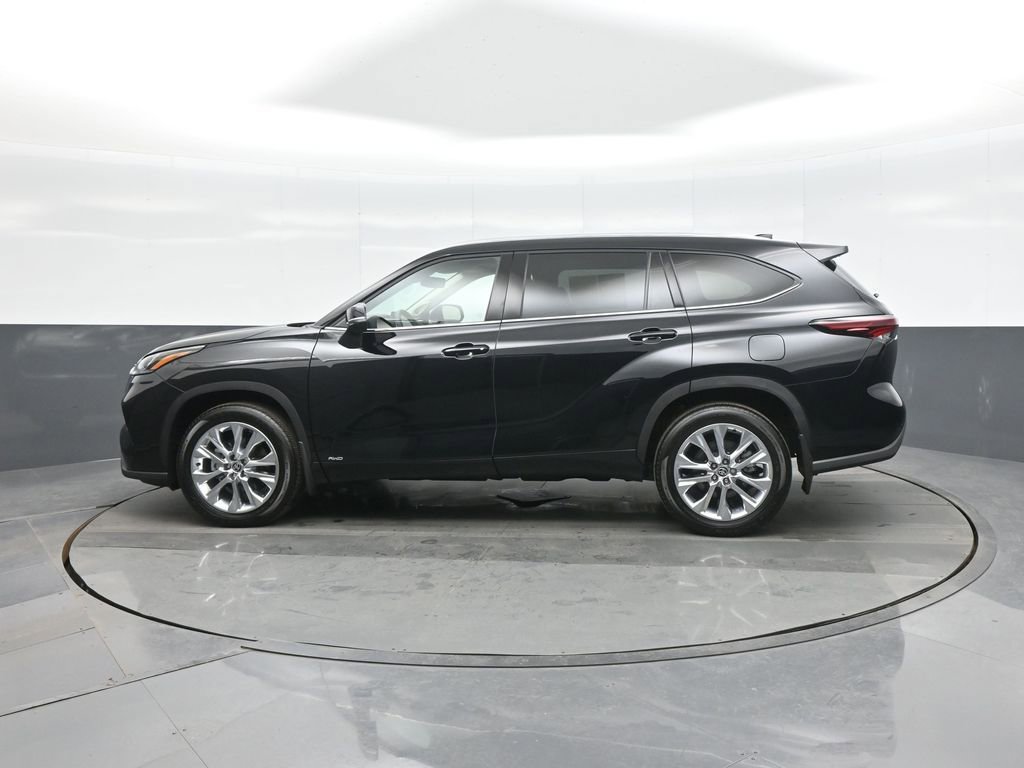 Used 2025 Toyota Highlander Limited image 6