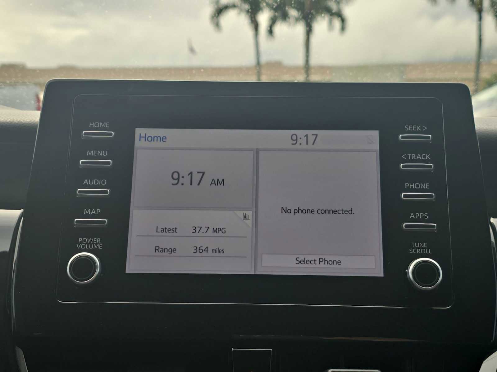 Used 2022 Toyota Camry LE FWD image 13