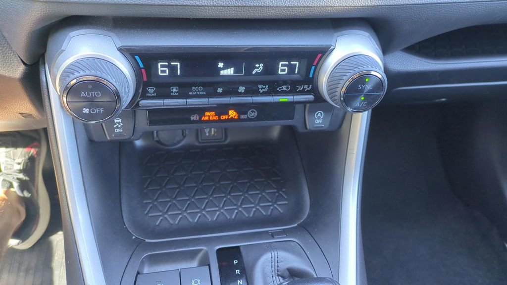 Used 2024 Toyota RAV4 XLE image 20