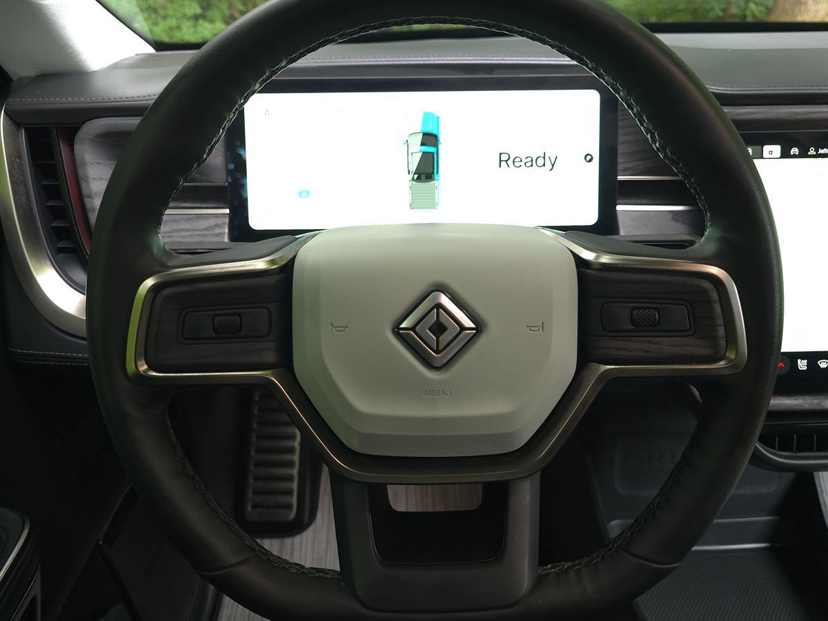 Used 2023 Rivian R1T Adventure AWD/4WD image 30