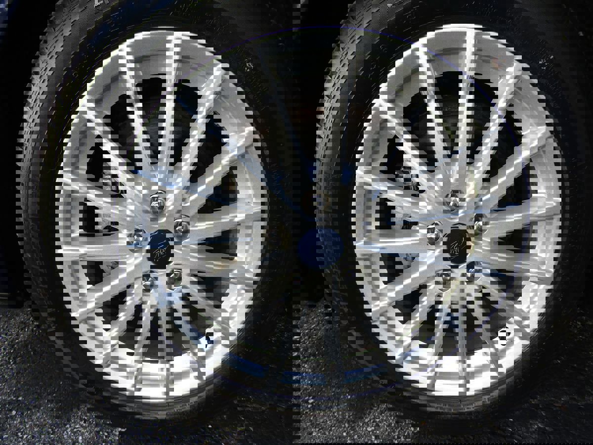 Used 2016 Ford C-MAX SE image 36