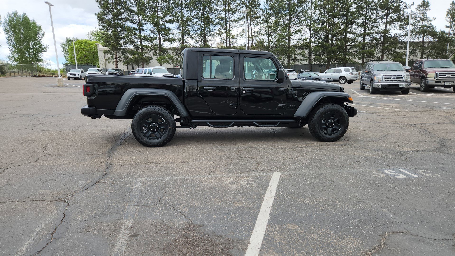 Used 2026 Jeep Gladiator Sport AWD/4WD image 17