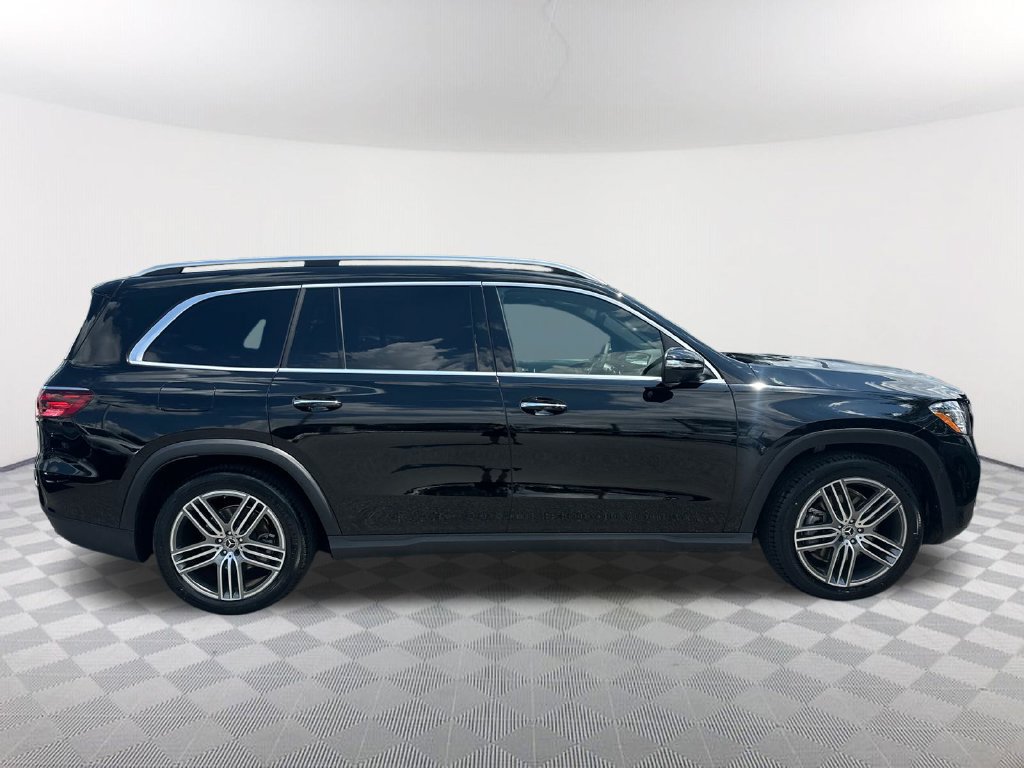 Used 2024 Mercedes-Benz GLS 450 4MATIC image 4