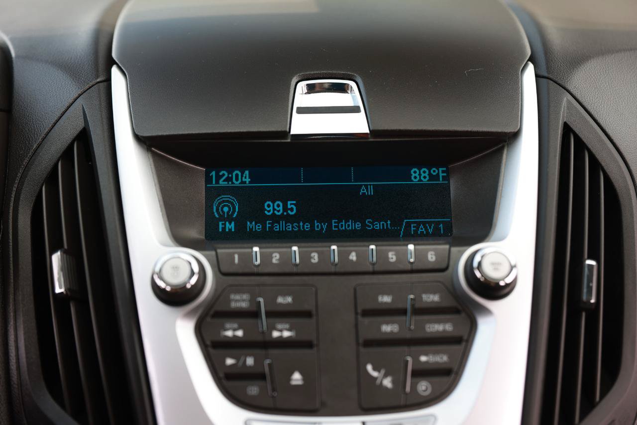 Used 2010 Chevrolet Equinox LT w/ Vehicle Interface Package FWD image 34