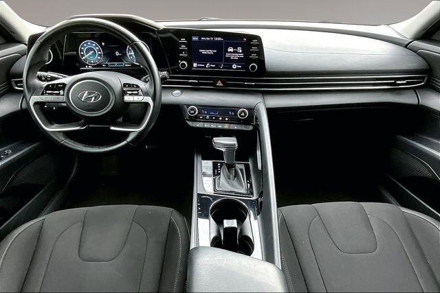 Used 2021 Hyundai Elantra SEL w/ Convenience Package image 7