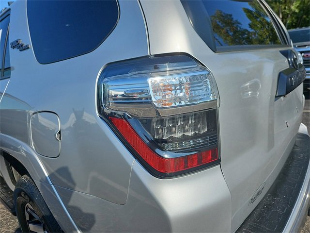 Used 2021 Toyota 4Runner TRD Off-Road Premium image 32