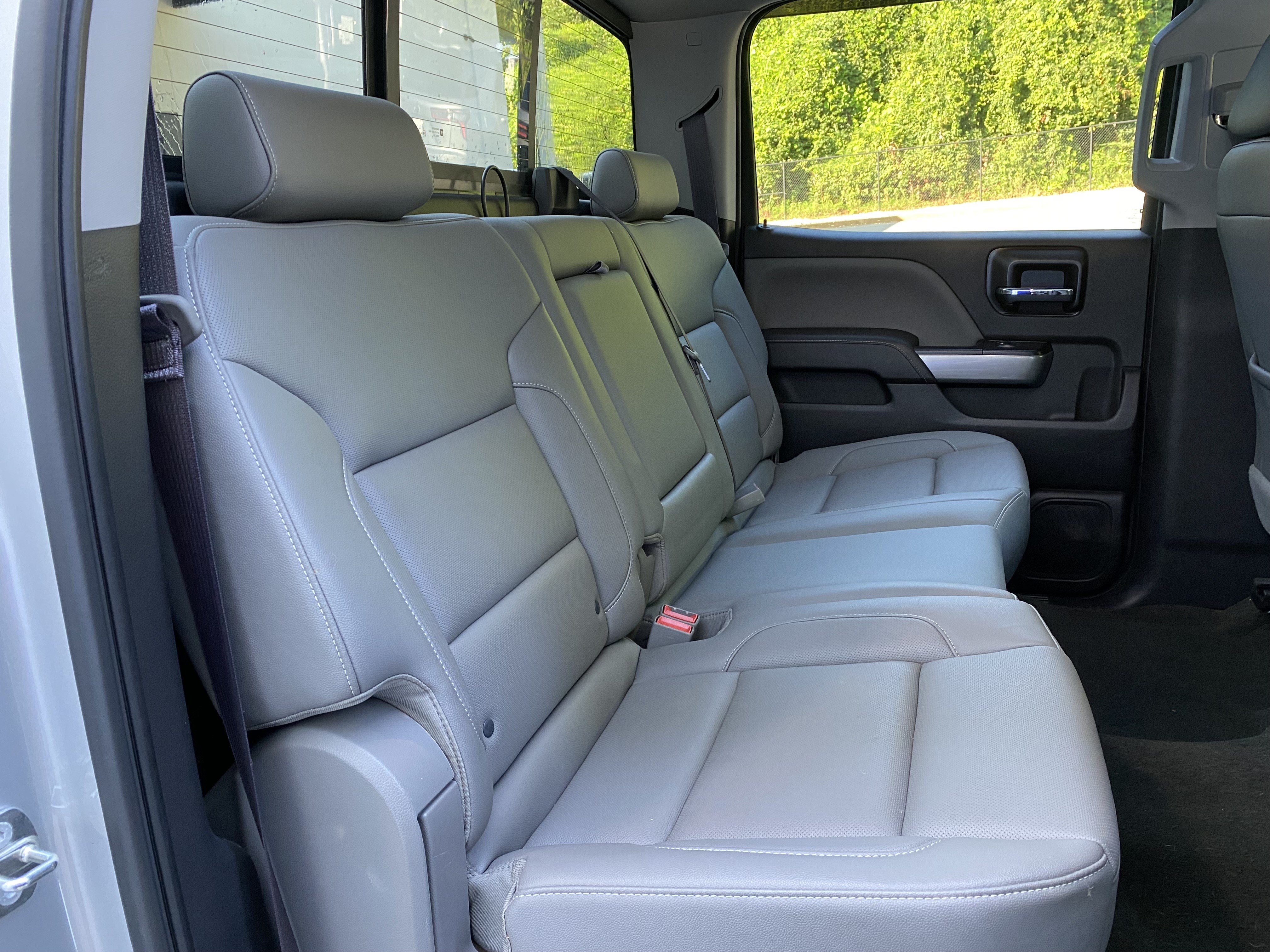 Used 2017 Chevrolet Silverado 1500 LTZ Z71 w/ LTZ Plus Package AWD/4WD image 36