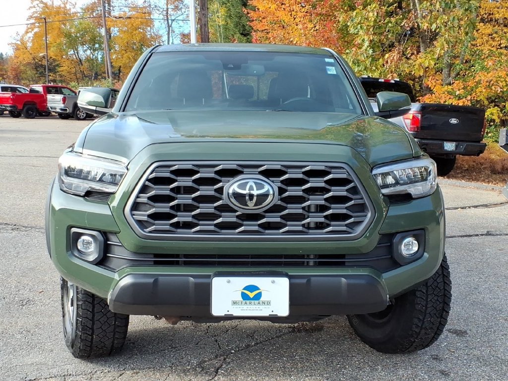 Used 2021 Toyota Tacoma TRD Off-Road w/ TRD Premium Off Road Package AWD/4WD image 8