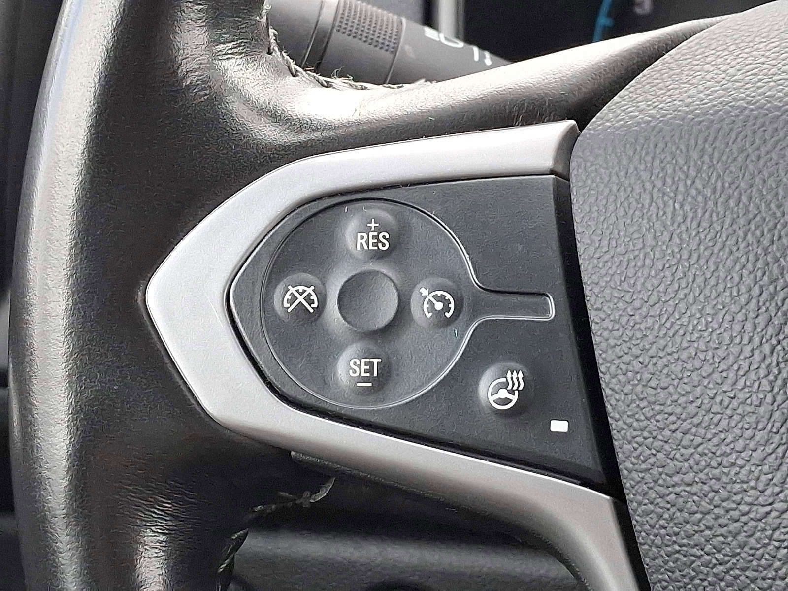 Used 2022 Chevrolet Colorado ZR2 image 20