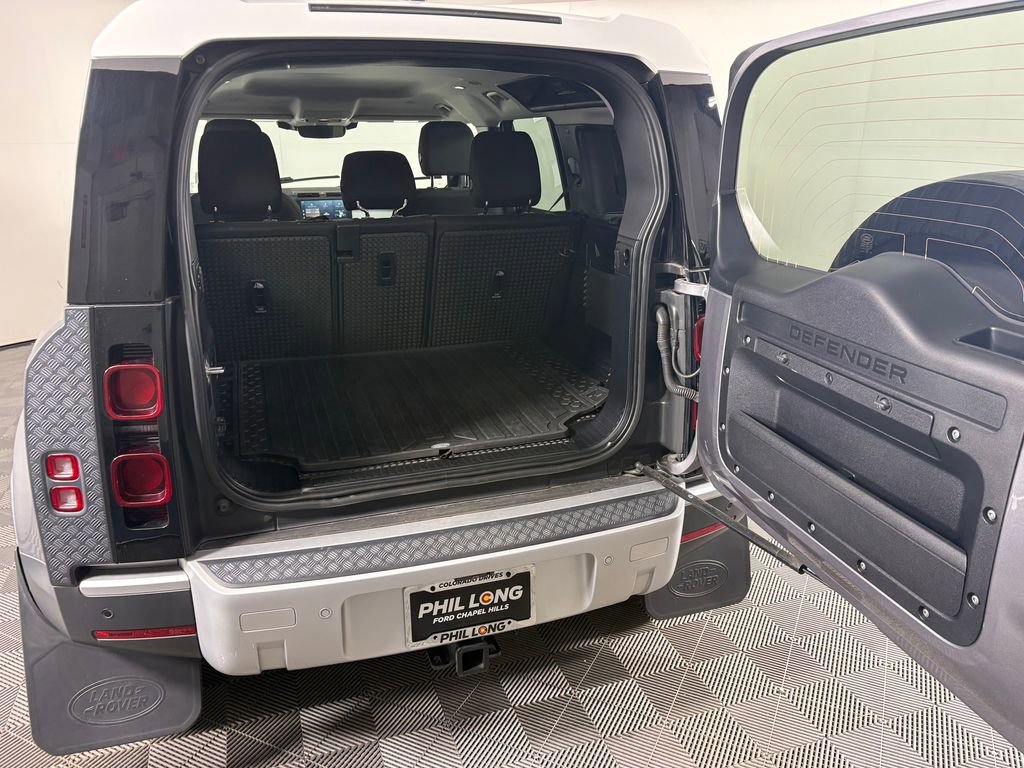 Used 2022 Land Rover Defender 110 AWD/4WD image 26