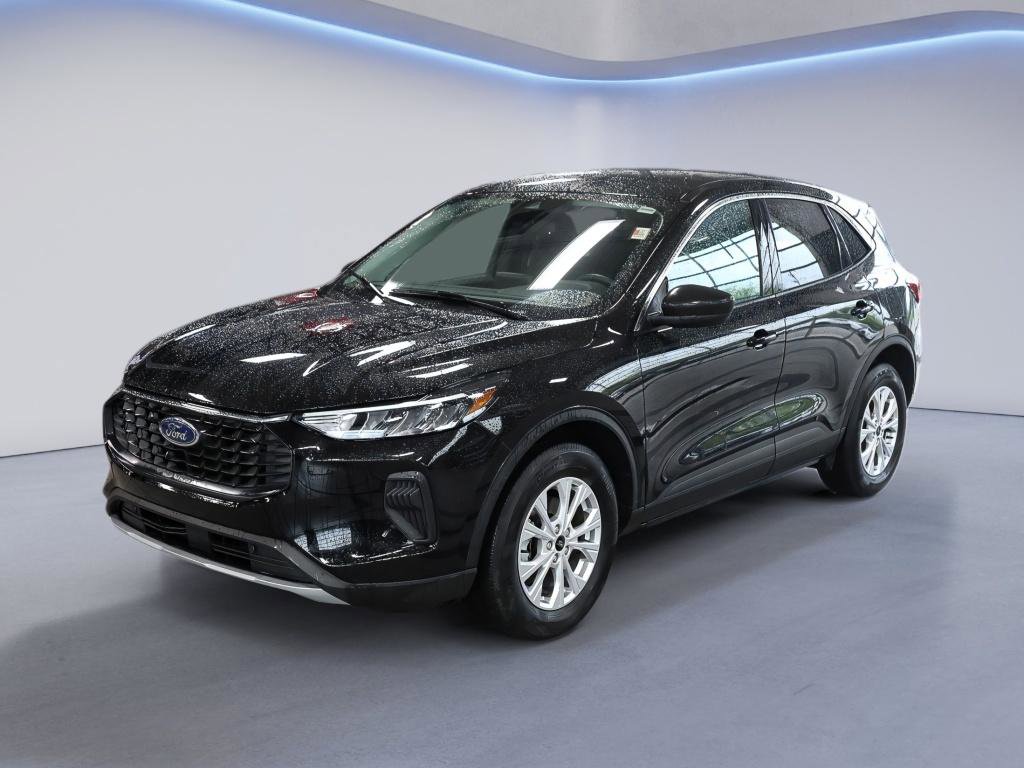Used 2023 Ford Escape Active AWD/4WD image 2