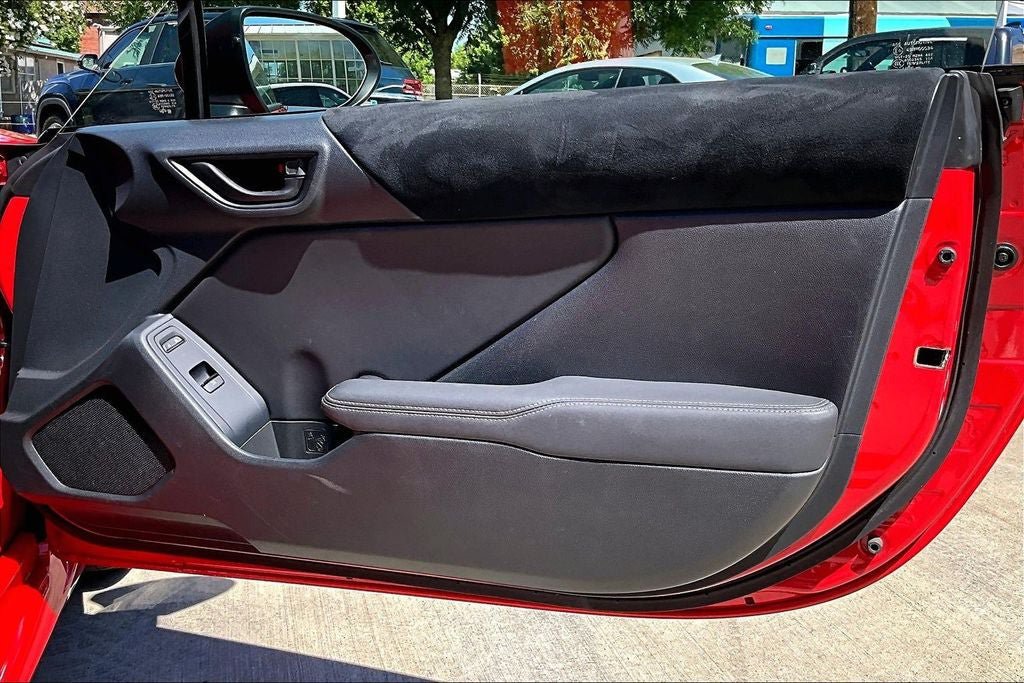 Used 2025 Toyota GR86 Premium w/ ALL Weather Mat Package (TMS) RWD image 27