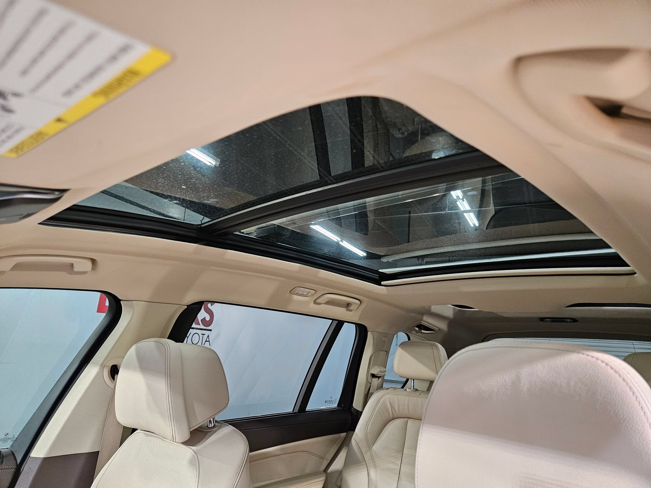 Used 2019 BMW X7 xDrive40i w/ Premium Package AWD/4WD image 25
