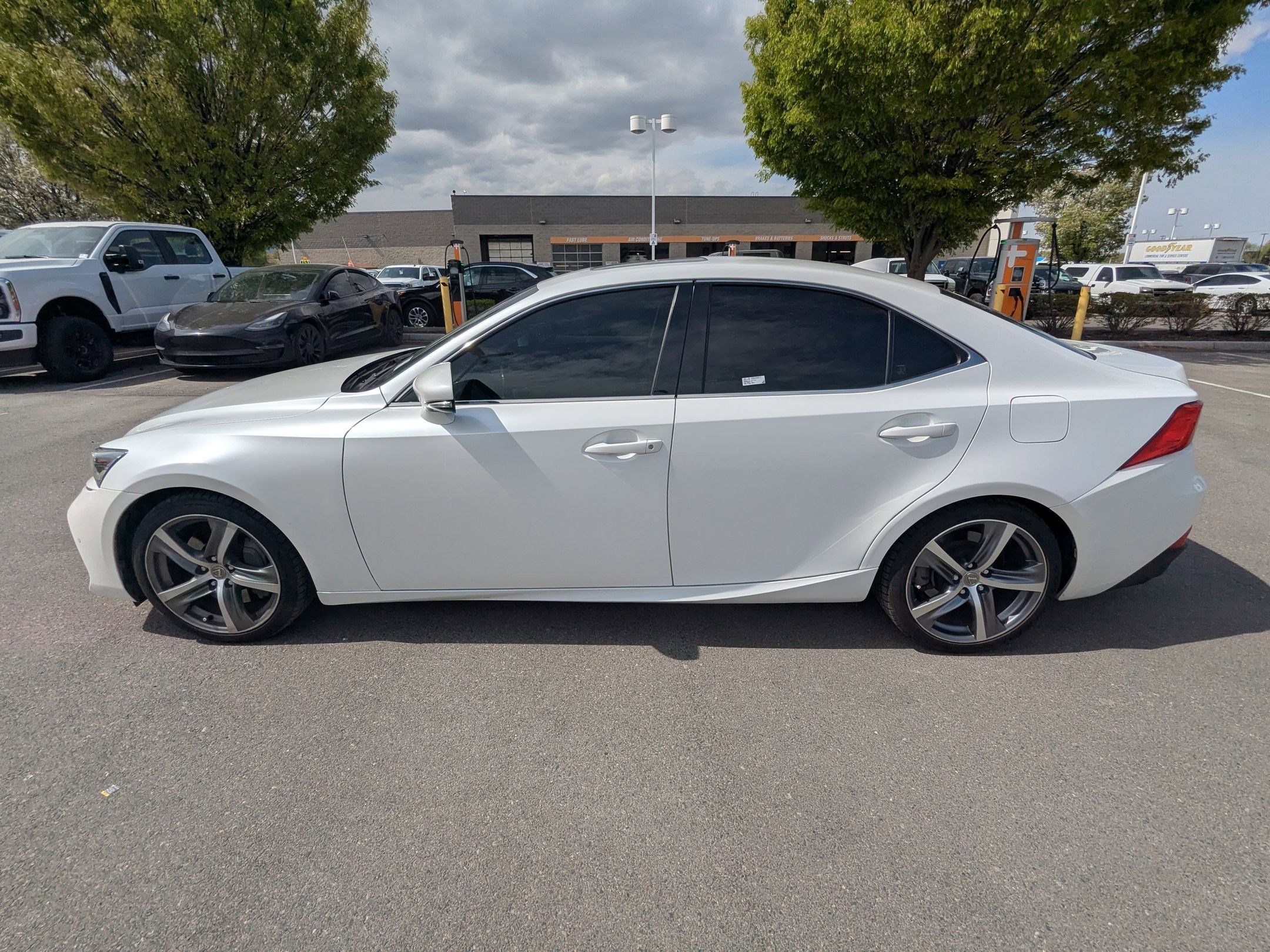 Used 2017 Lexus IS 200t w/ Navigation System Package RWD image 9