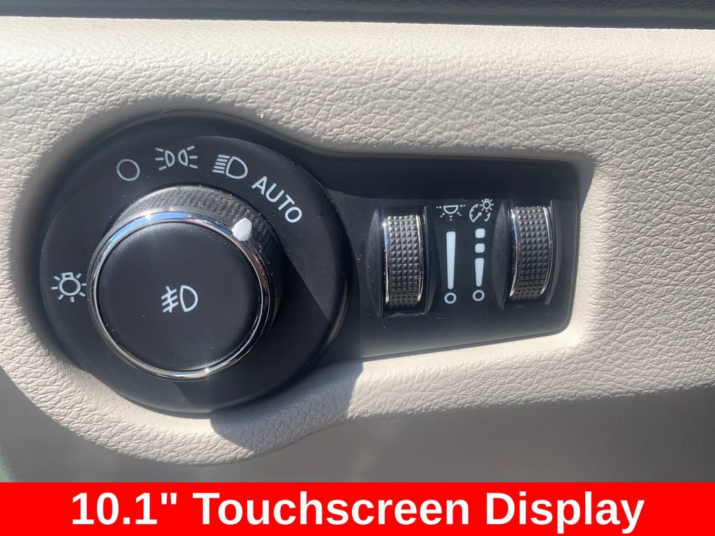Used 2023 Chrysler Pacifica Touring-L FWD image 20