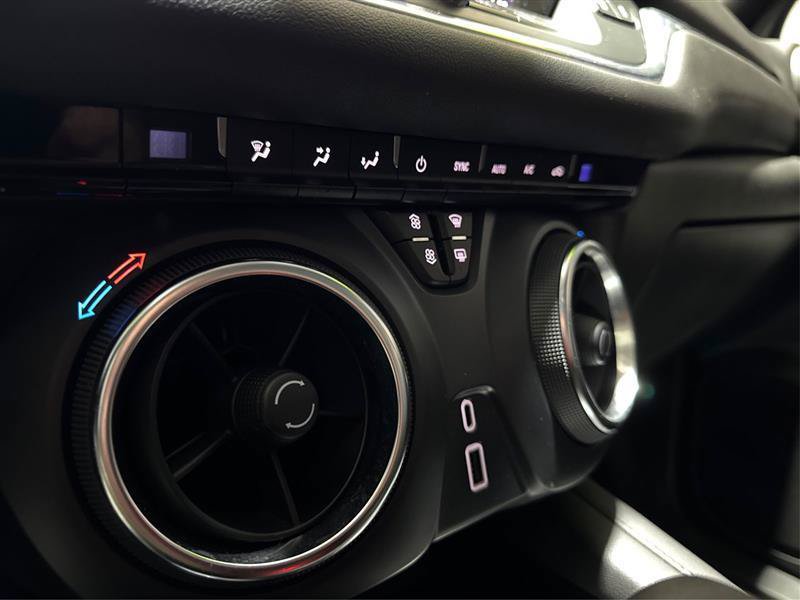 Used 2022 Chevrolet Blazer LT AWD/4WD image 31