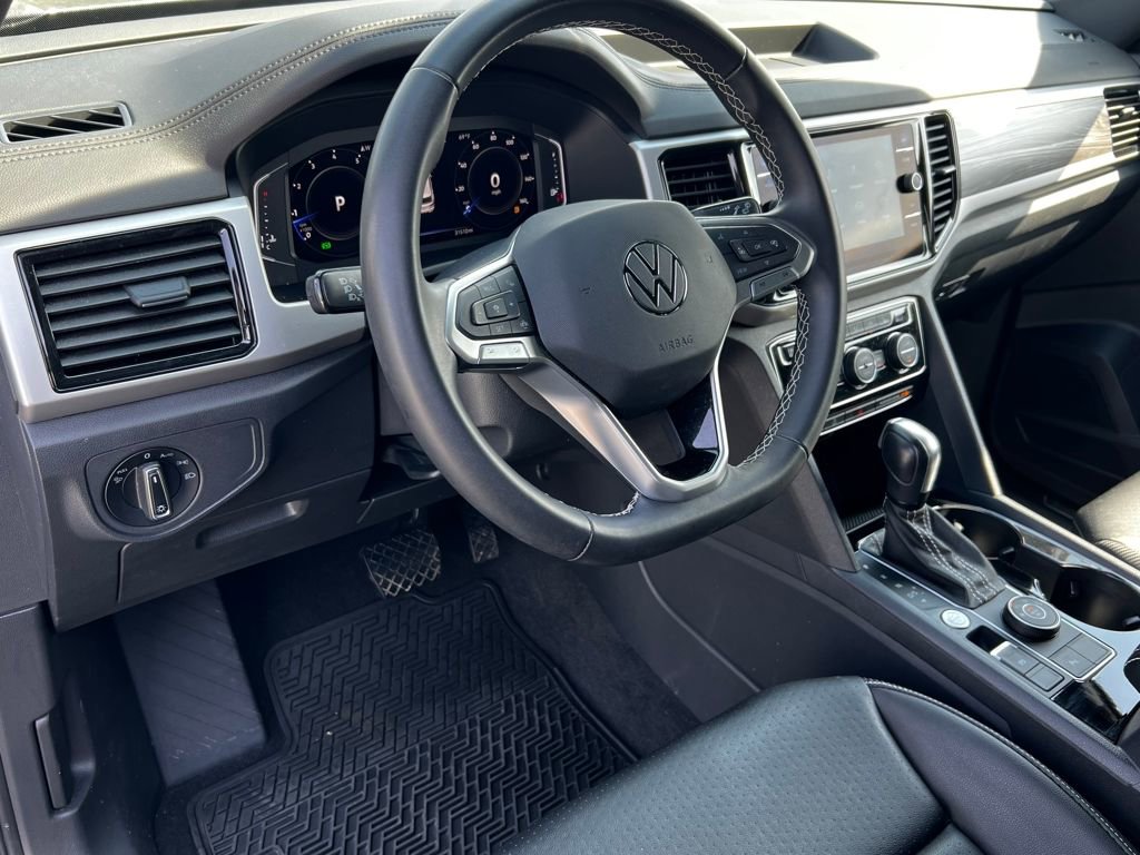 Used 2023 Volkswagen Atlas Cross Sport SE image 18