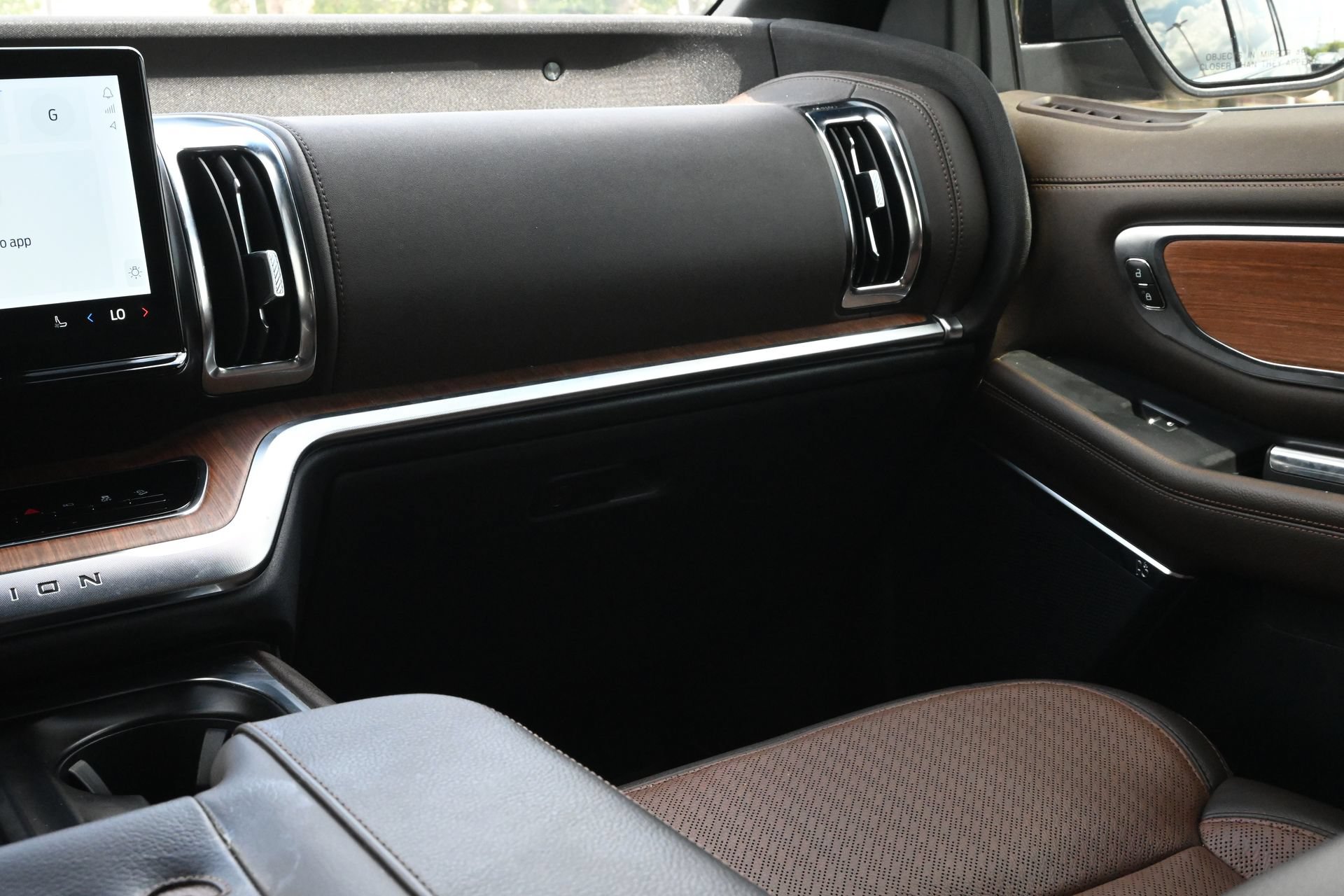 Used 2026 Ford Expedition Max King Ranch AWD/4WD image 9
