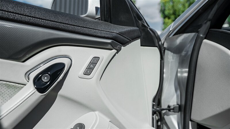 Used 2013 Cadillac CTS V RWD image 24