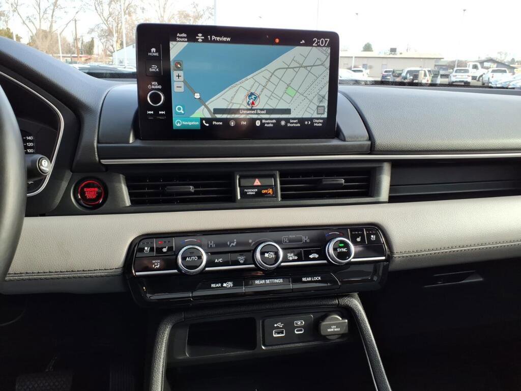 Used 2023 Honda Pilot Elite image 18