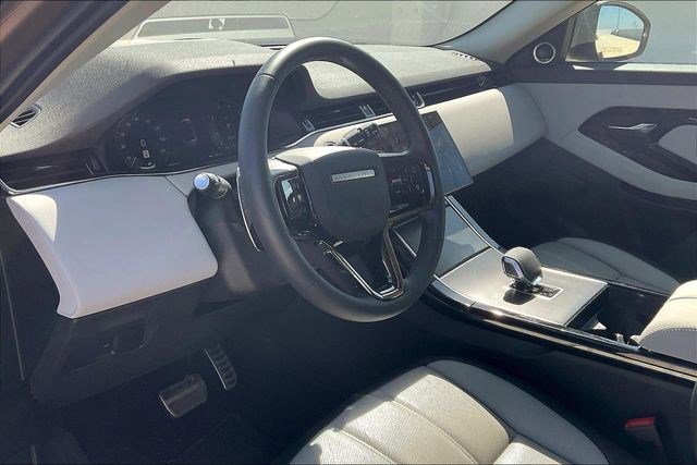 New 2025 Land Rover Range Rover Evoque Dynamic SE image 7
